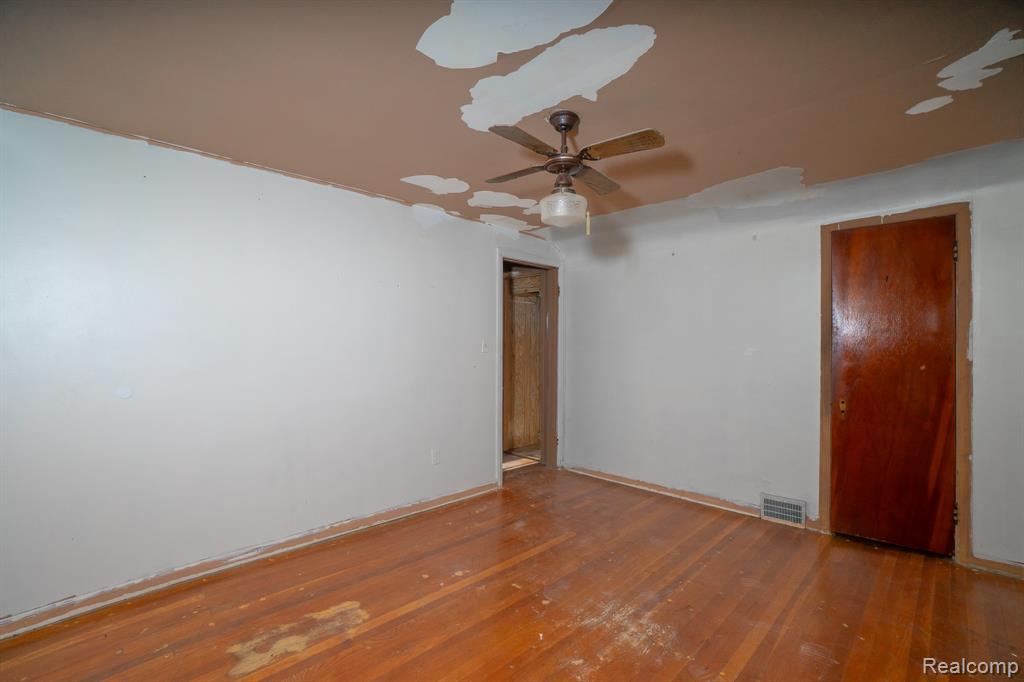 19126 STOTTER Street, Detroit, MI 48234 — Photo 21