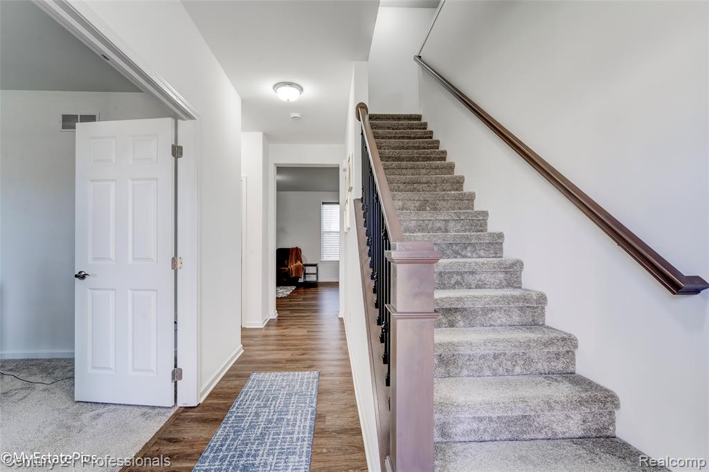 58775 Gidran Drive, South Lyon, MI 48178 — Photo 9