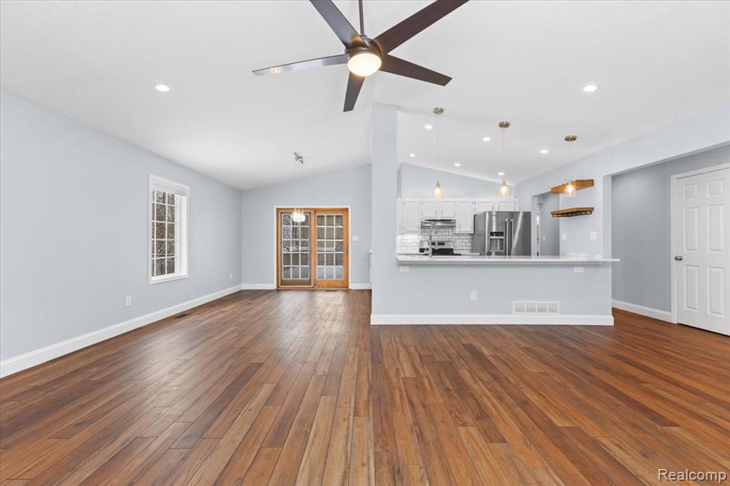 870 Alpine Drive, Brighton, MI 48116 — Photo 3
