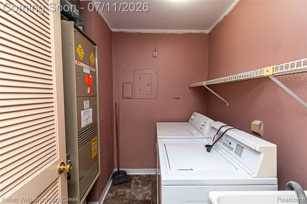 44524 N Bunker Hill Drive, 112, Clinton Twp, MI 48038 — Photo 19