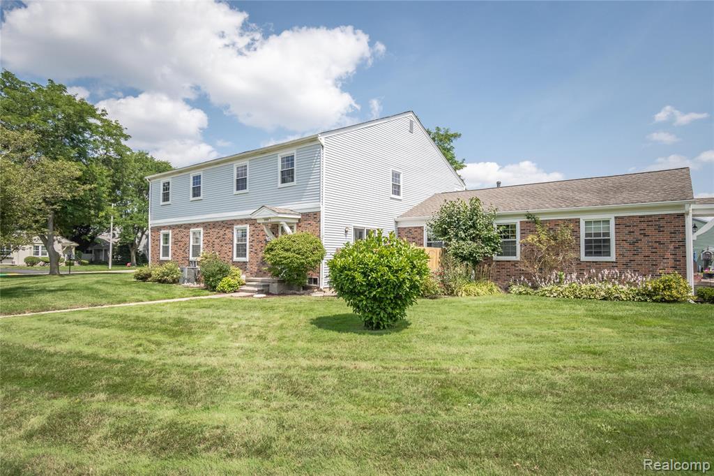 23668 N Rockledge, Novi, MI — Photo 25