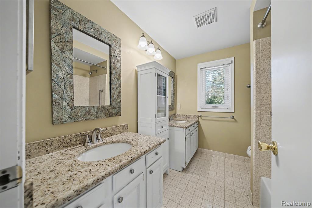 5363 Clearview Drive, Troy, MI 48098 — Photo 46