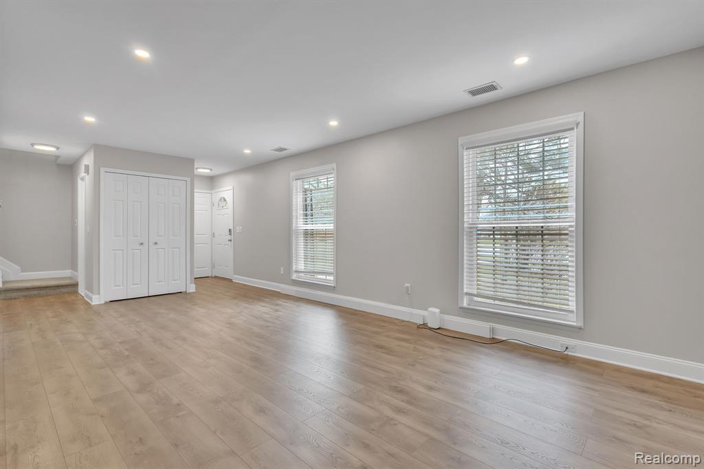 6964 Harvard Lane, Canton, MI 48187 — Photo 10