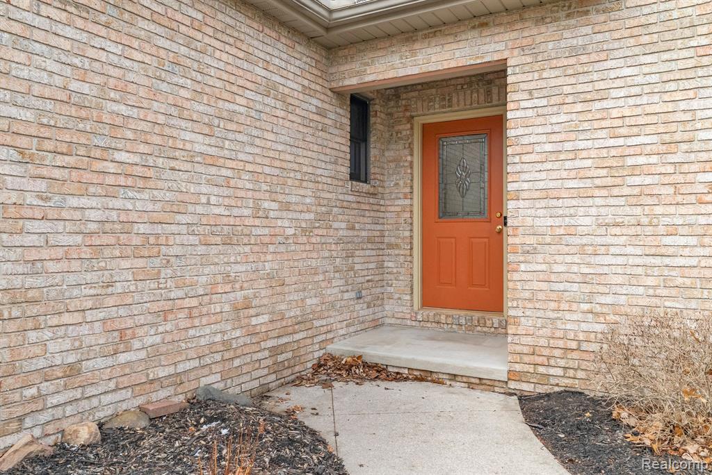 4039 Stoney Creek Drive, Fort Gratiot, MI 48059 — Photo 6
