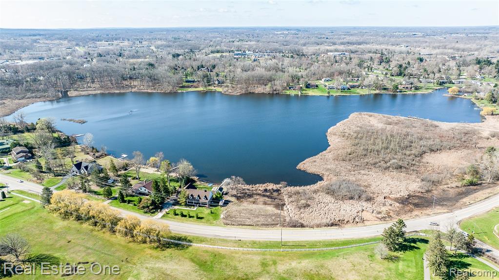 V/L Golf Club, Howell, MI 48843 — Photo 10