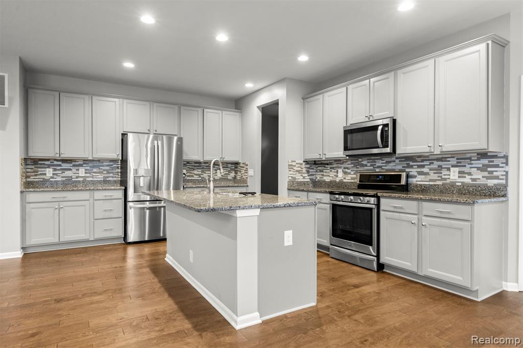 18967 Denali Circle, Northville, MI — Photo 14
