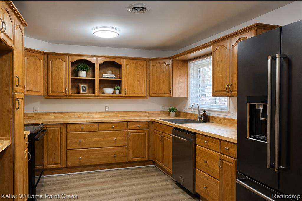 2646 Genes Drive, Auburn Hills, MI 48326 — Photo 5