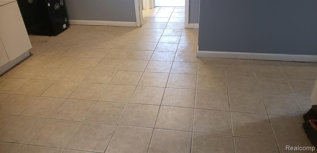 8710 W DAVISON, Detroit, MI 48238 — Photo 5