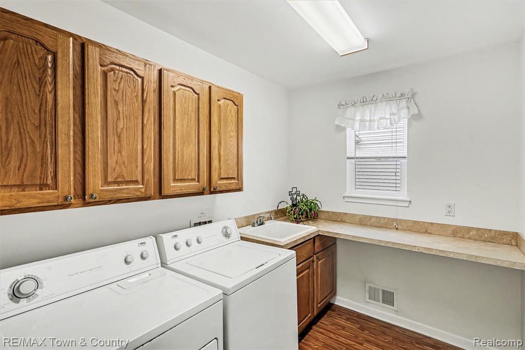 6462 Royal Club Drive, Flushing, MI 48433 — Photo 19