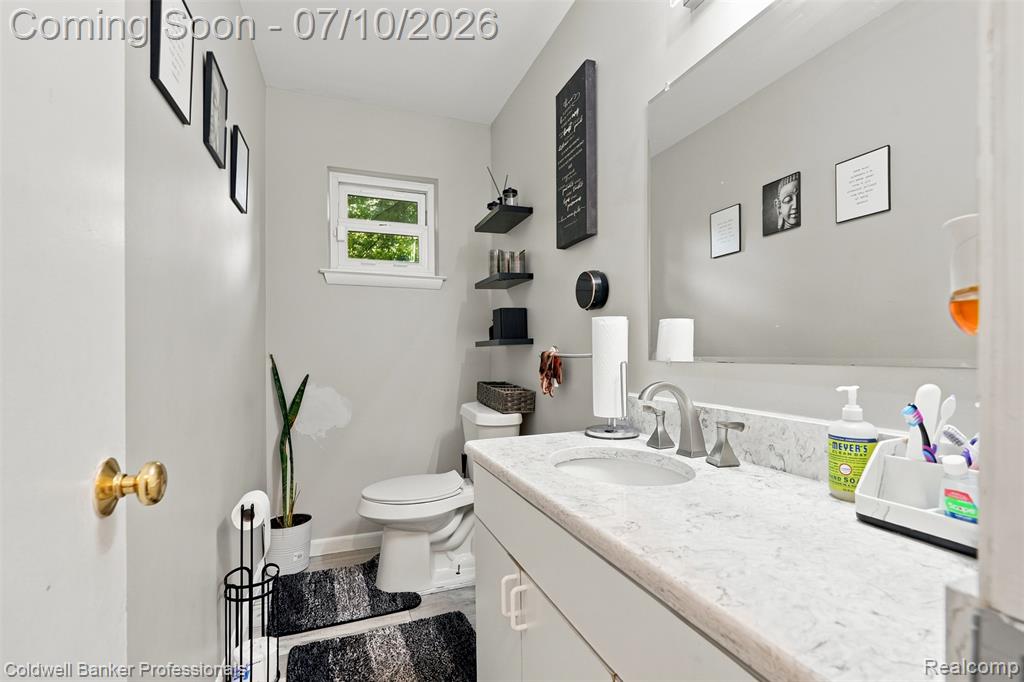 23821 Manistee Street, Oak Park, MI 48237 — Photo 18