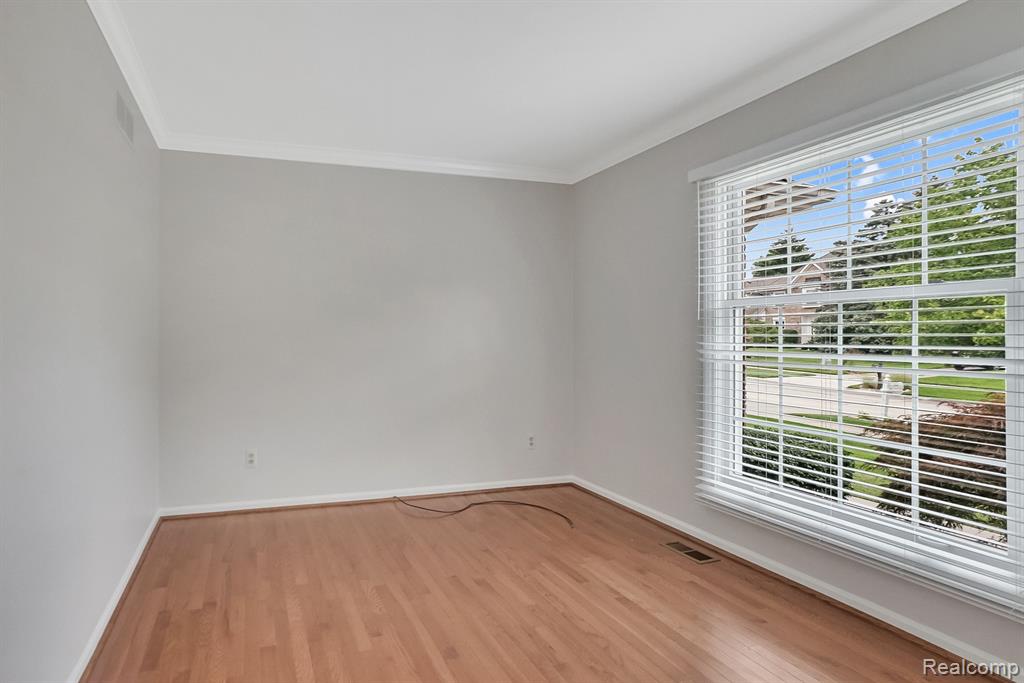 49309 PLUM TREE Drive, Plymouth, MI 48170 — Photo 9