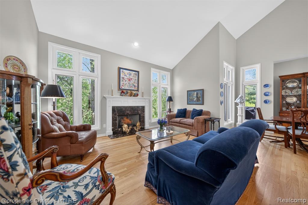 6390 Country Shire Lane, West Bloomfield, MI 48323 — Photo 11