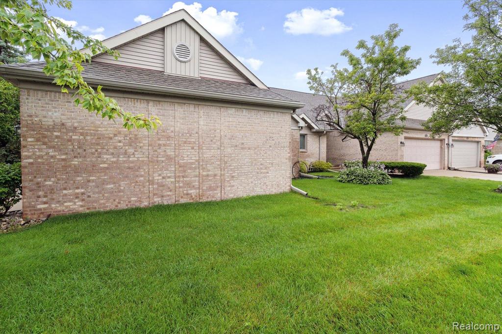 175 ESSEX Lane, Canton, MI 48187 — Photo 2