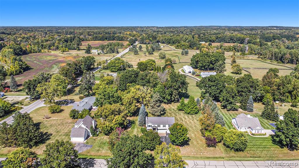 4041 Deer Run Trail, Holly, MI 48442 — Photo 30