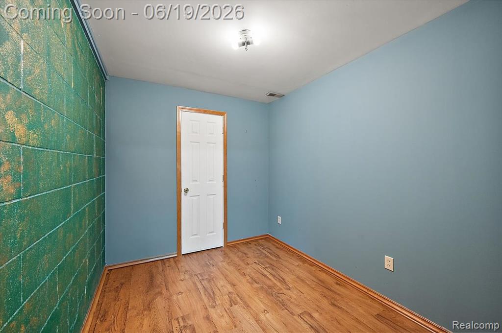 670 Rolling Acres Drive, Ortonville, MI 48462 — Photo 49