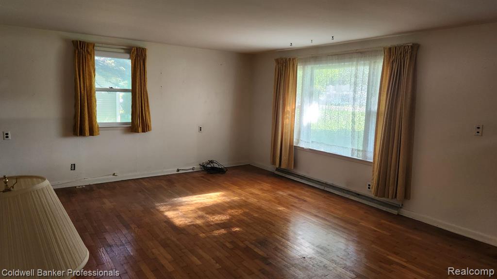 5847 N Lapeer Road, North Branch, MI 48461 — Photo 8