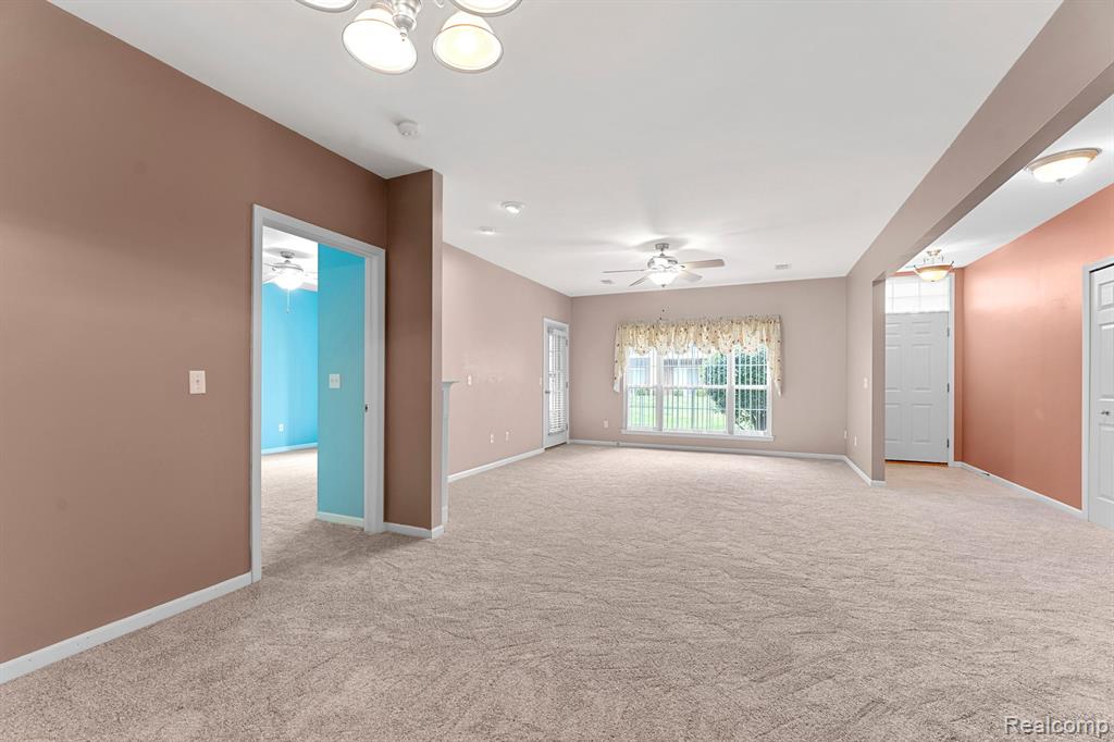 541 MULBERRY Street, Wyandotte, MI 48192 — Photo 13