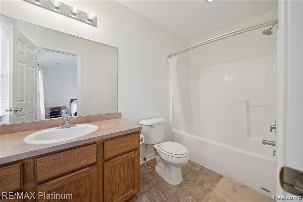 2188 KNOTTY PINE Trail, Howell, MI 48855 — Photo 14