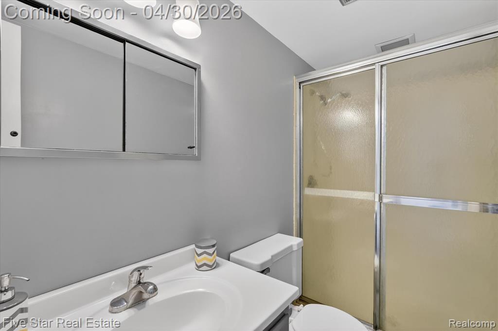 630 Sunset, White Lake, MI 48383 — Photo 41