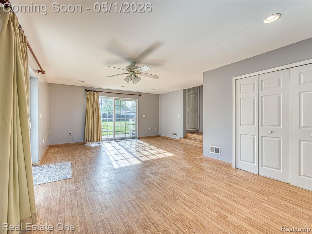 18338 Olmstead, Riverview, MI 48193 — Photo 13
