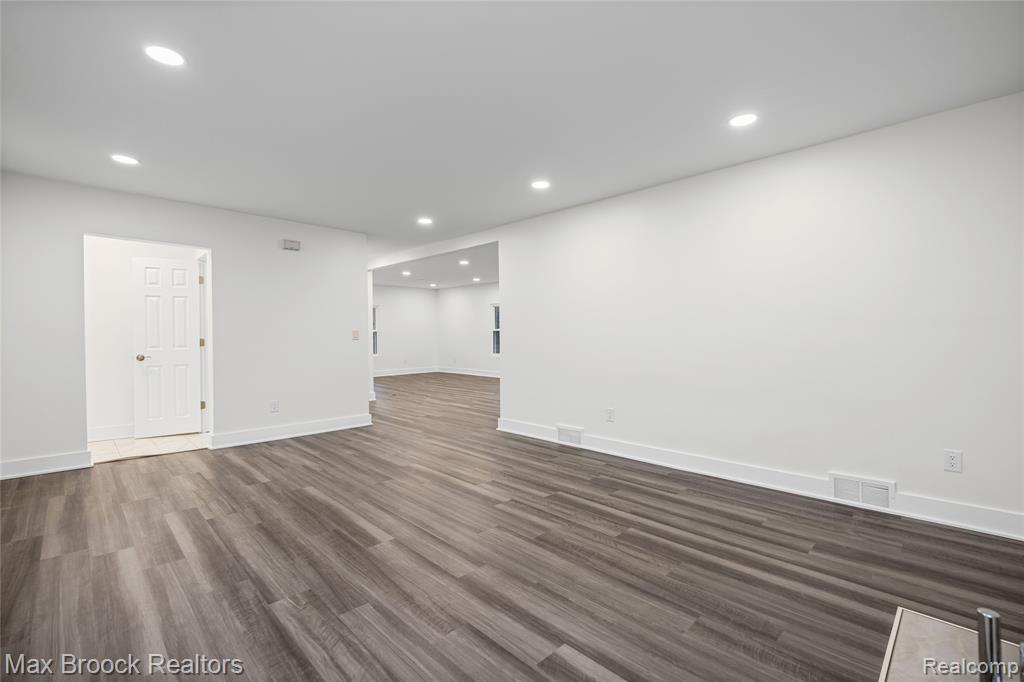 17348 Hilton Street, Southfield, MI, 48075