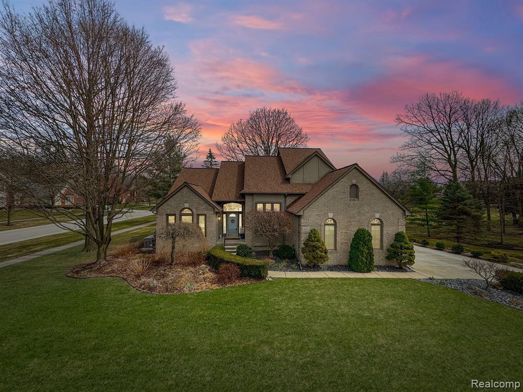 55884 PARKVIEW Drive, Shelby Twp, MI 48316 — front exterior