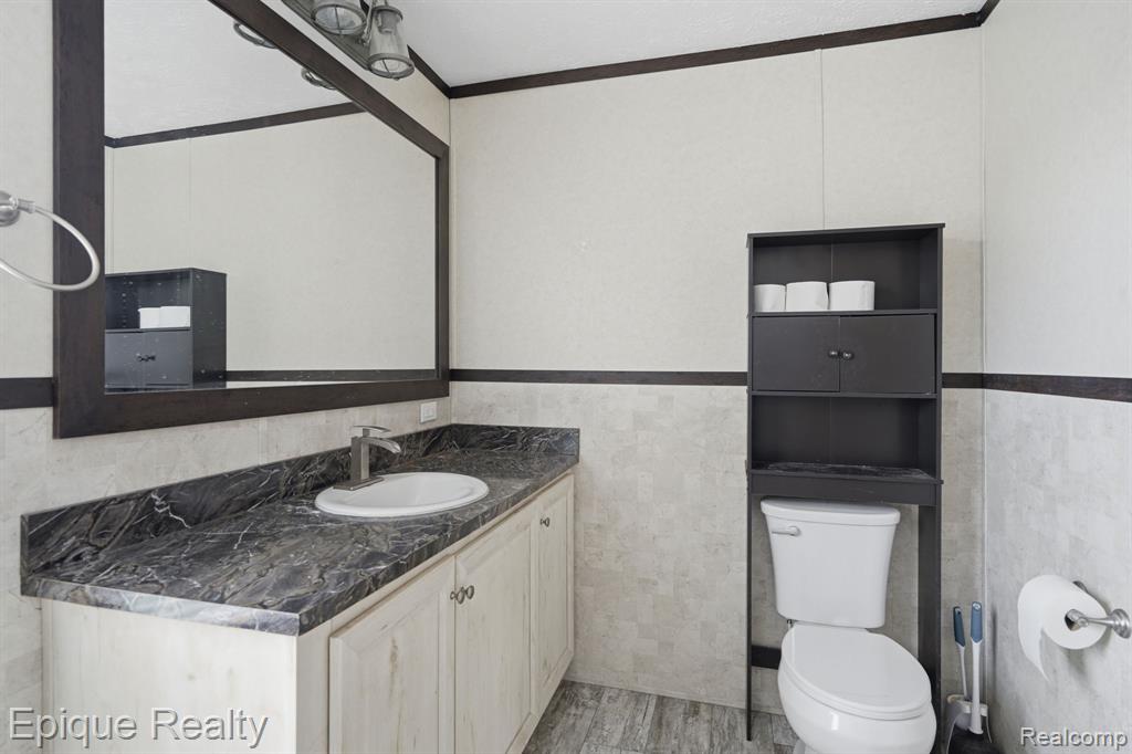 17107 Detroiter, Davisburg, MI 48350 — Photo 23
