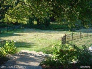 980 Sandhurst Road, Bloomfield Hills, MI 48302 — Photo 7