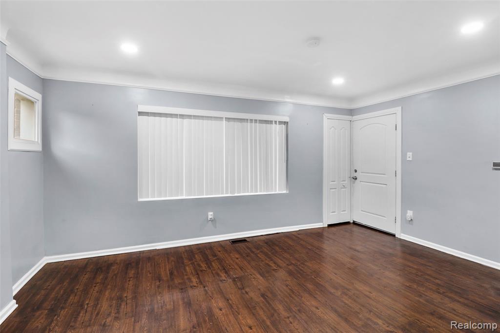 5299 Drexel Street, Detroit, MI 48213 — Photo 11