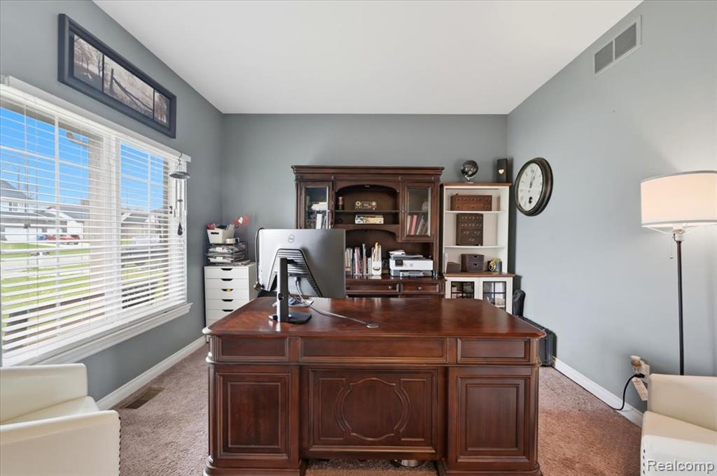 8131 Peninsula Circle, Grand Blanc, MI 48439 — Photo 22