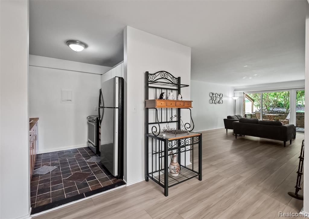 1255 S Maple Road, 101, Ann Arbor, MI 48103 — Photo 10