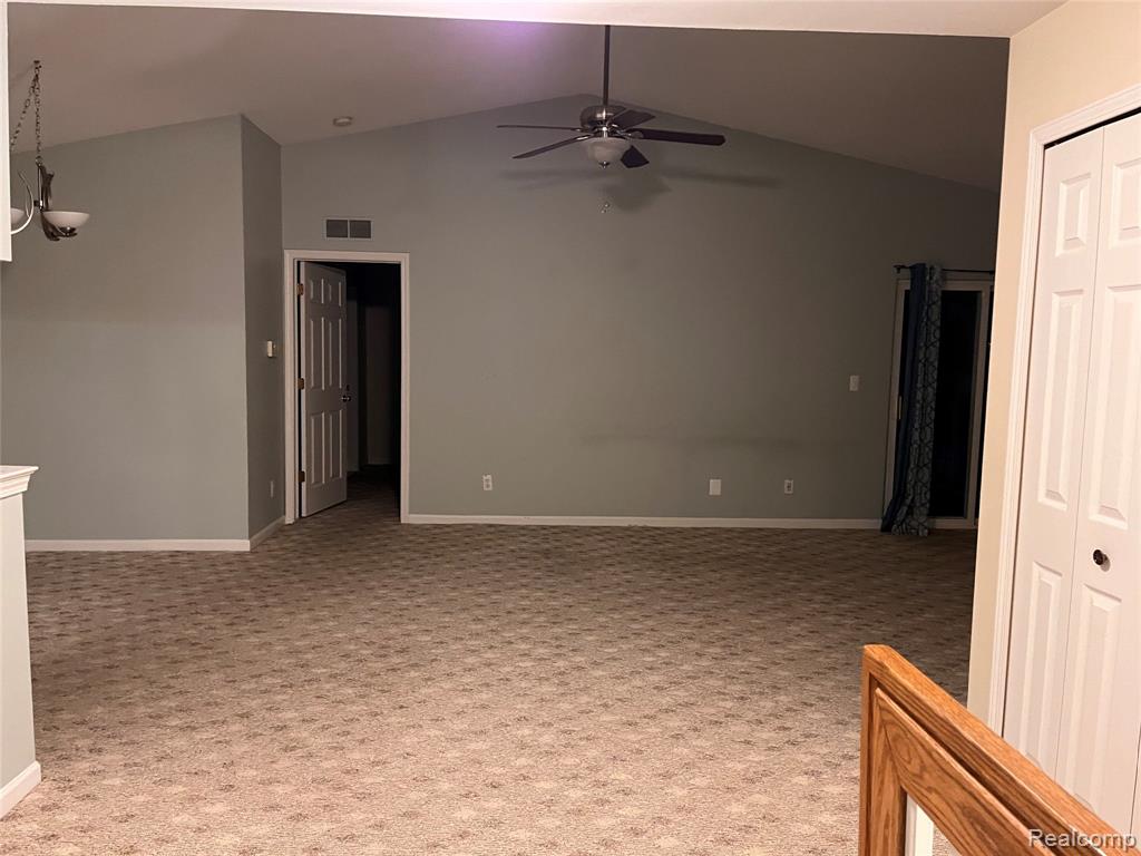 56567 Scotland Boulevard, Utica, MI 48316 — Photo 8