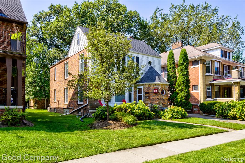 555 W BRECKENRIDGE Street, Ferndale, MI 48220 — Photo 57