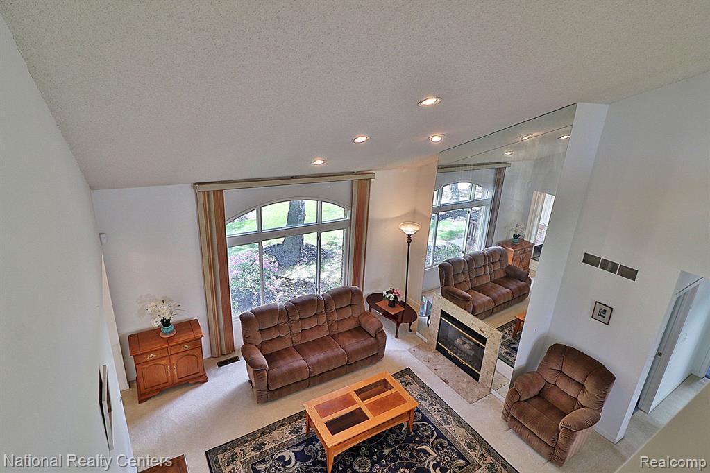 6400 PINECREST, West Bloomfield, MI — Photo 10