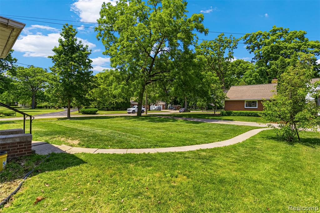 806 W Oliver Street, Owosso, MI 48867 — Photo 44