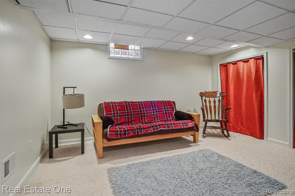 10124 Royce Drive, South Lyon, MI 48178 — Photo 35