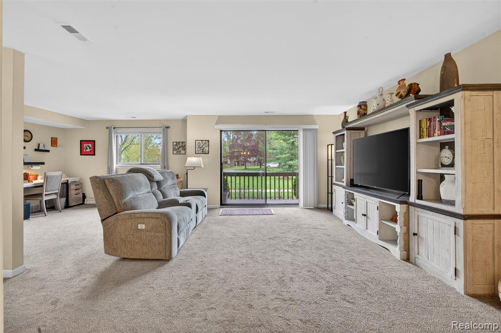 10244 Nancys Boulevard, Grosse Ile, MI 48138 — Photo 3