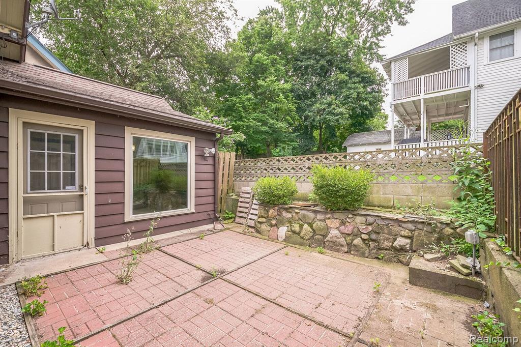 614 LAKE Drive SE, Grand Rapids, MI 49503 — Photo 37