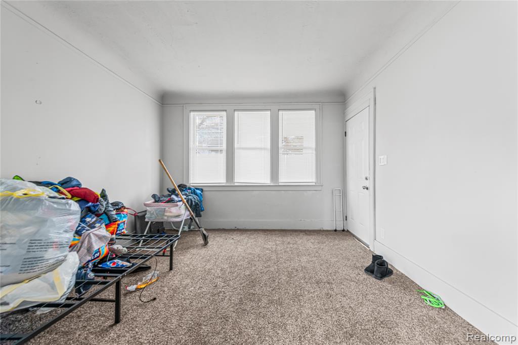 9892 Chenlot Street, Detroit, MI 48204 — Photo 5