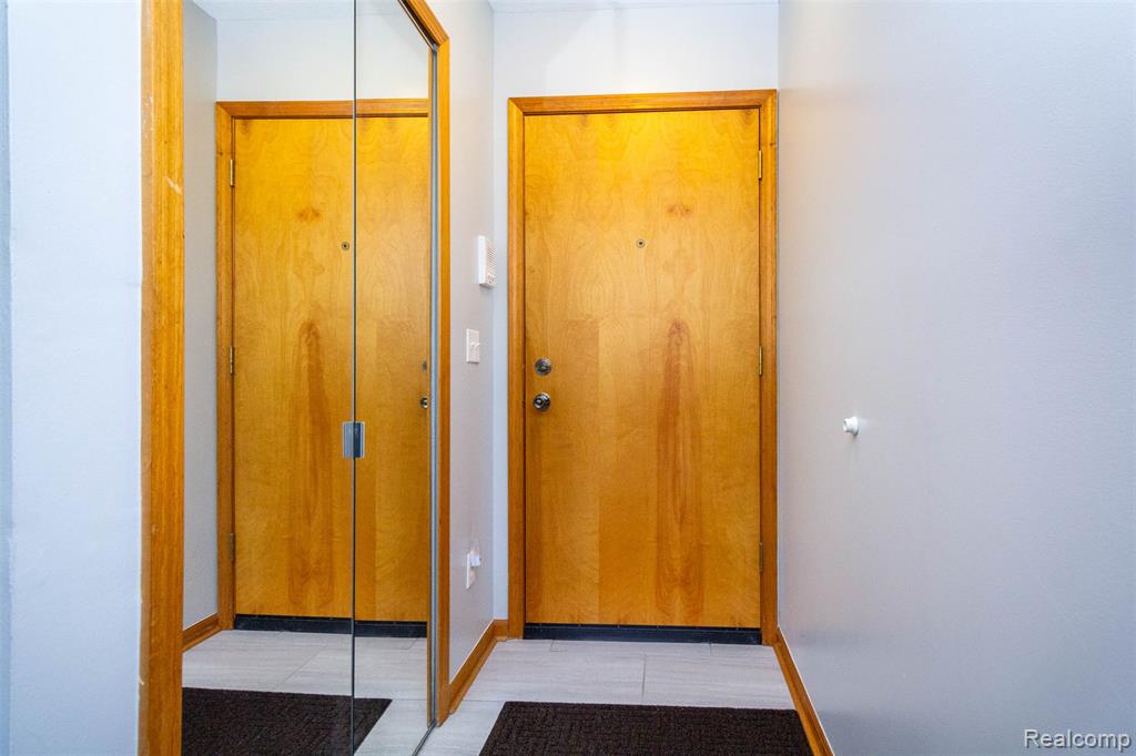 9747 Wildflower Court, Van Buren, MI 48111 — Photo 6