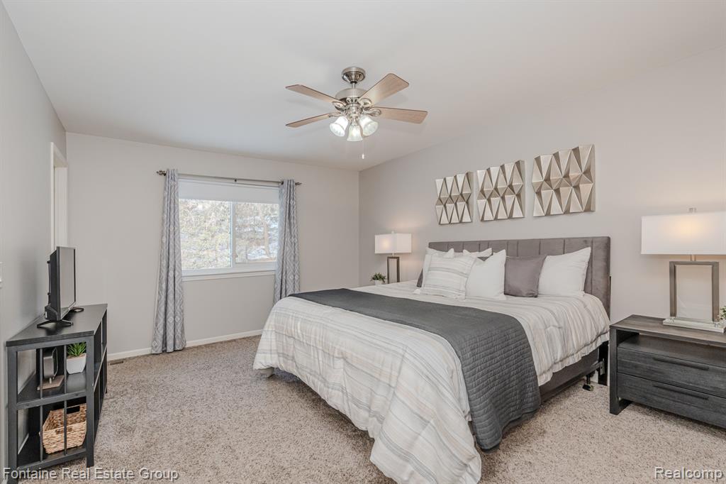 8742 WILLIAMSPORT Drive, White Lake, MI — Photo 12