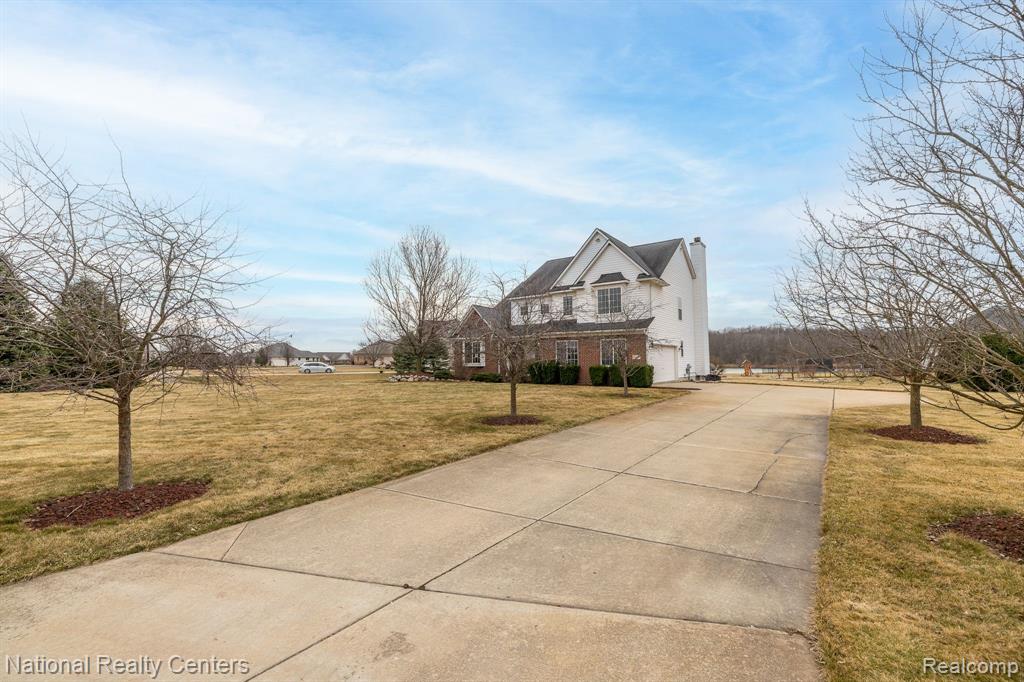 7653 Wood Brook Road, Ann Arbor, MI 48103 — Photo 16