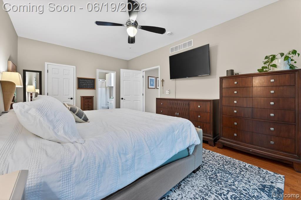 9259 Silverside, South Lyon, MI 48178 — Photo 32