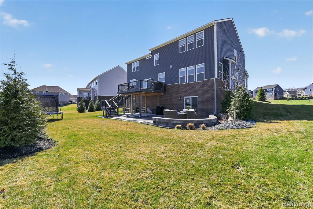 26512 International Drive, South Lyon, MI 48178 — Photo 9