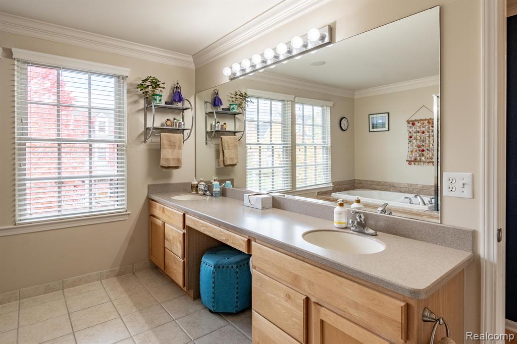 50291 HANCOCK Street, Canton, MI 48188 — Photo 33
