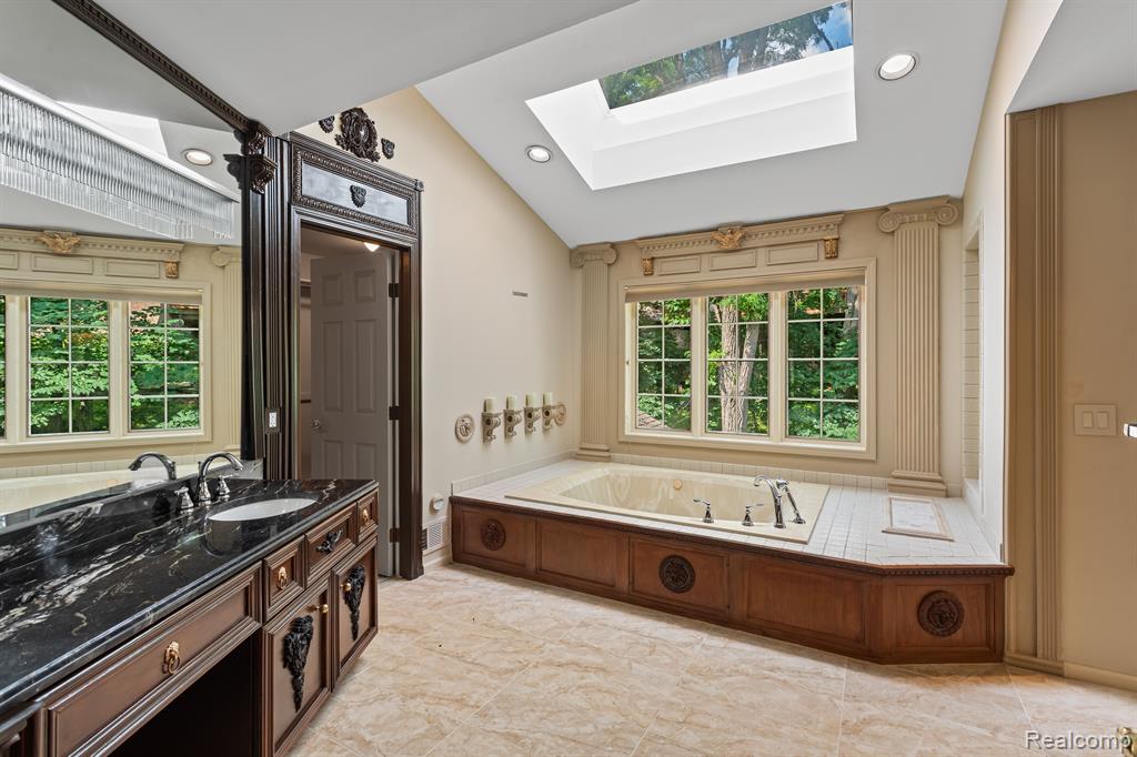 4309 Copper Cliff Court, Bloomfield Hills, MI 48302 — Photo 14