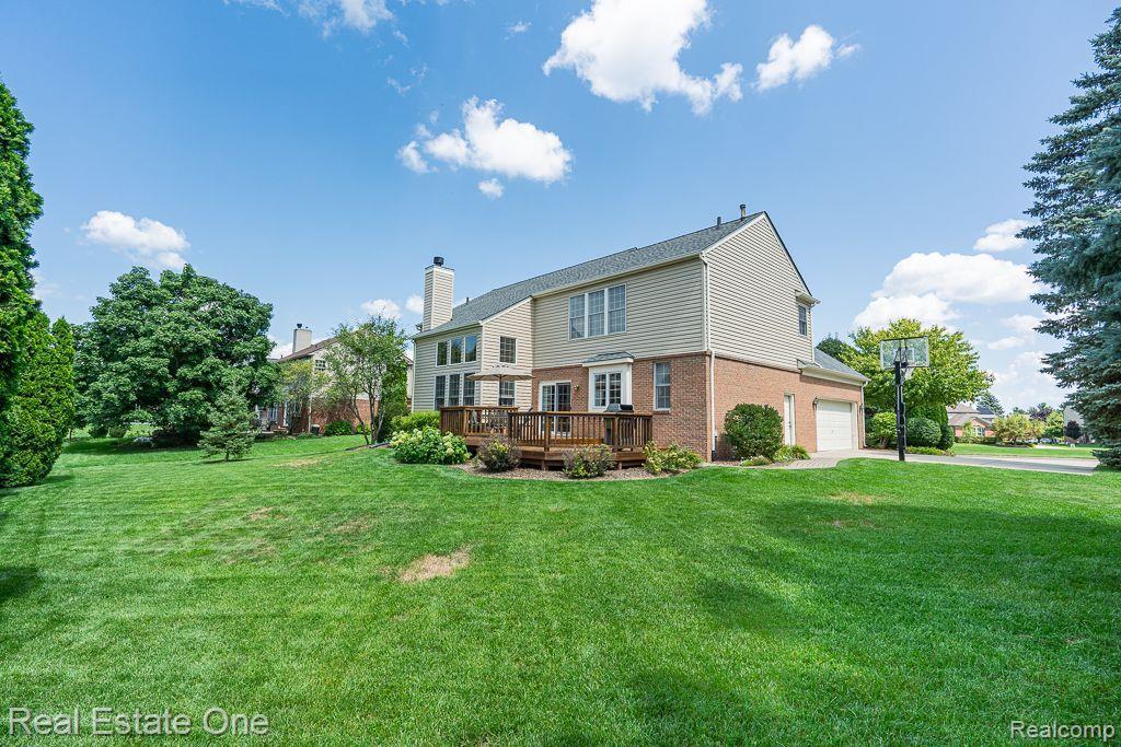 961 HOLLOW CORNERS, Rochester, MI 48307 — Photo 3