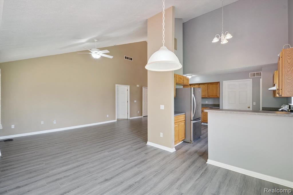 5449 Greenway Drive, Trenton, MI 48183 — Photo 10