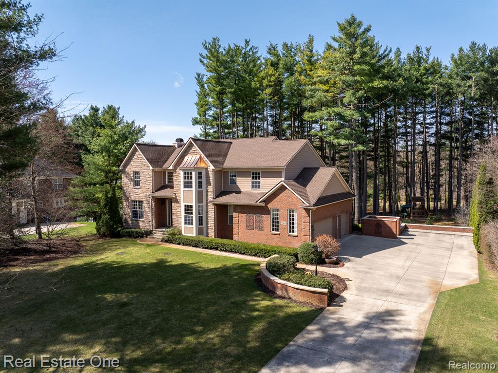 9160 ROGER SCOTT Trail, Brighton, MI 48116 — Photo 2