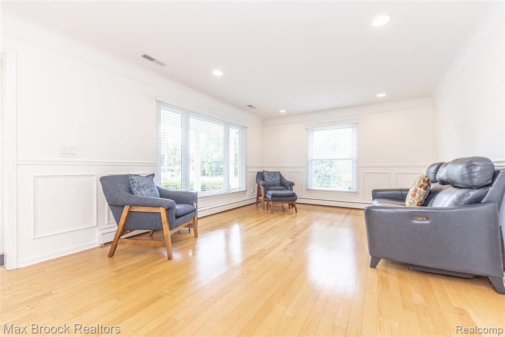 17426 Locherbie Avenue, Beverly Hills, MI 48025 — Photo 3
